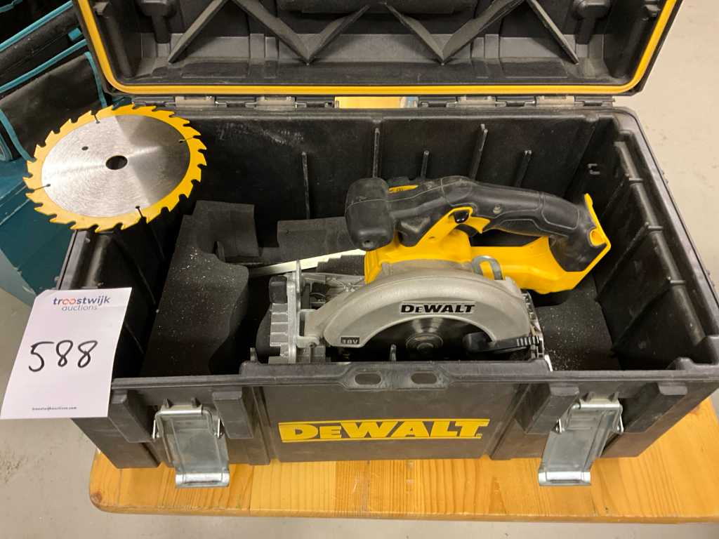 Dewalt 391 deals circular saw