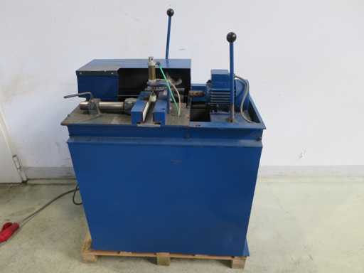 EIGENBAU H7 Boor- en Freesmachine