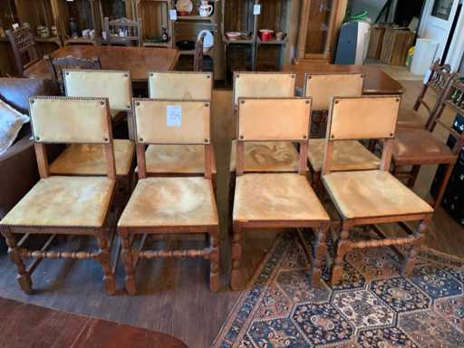 Assecondare & zn. Sedie da pranzo antiche (8x)