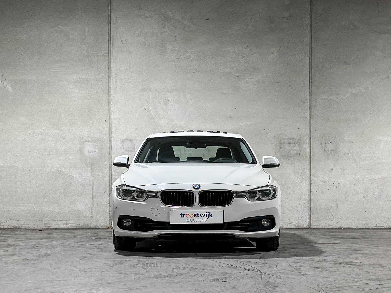 BMW 318i Corporate Lease Executive 3-serie 136pk 2018 (Origineel-NL), SB-204-F