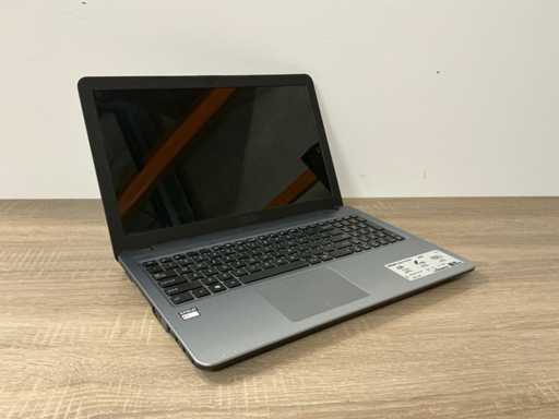 Acer X540Y Laptop