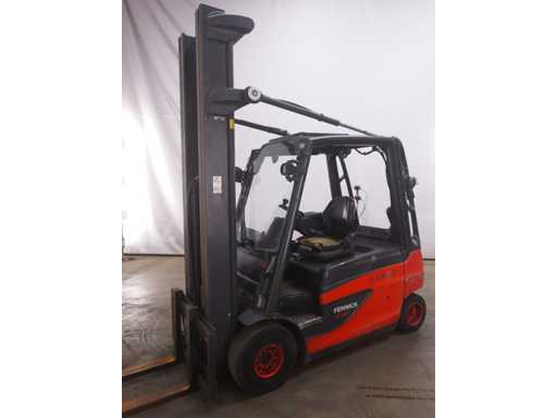 LINDE E30L-01 Forklift