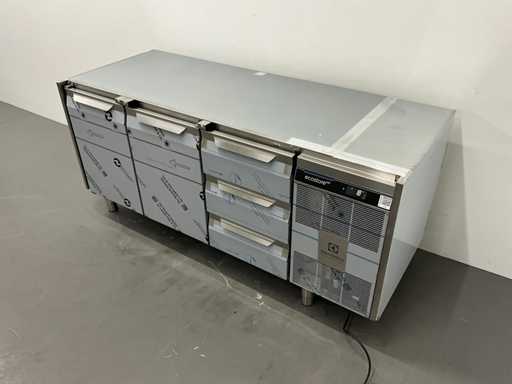 Electrolux (Ecostore HP) - H7NTN3BHC - Bancă de lucru refrigerată (2025)