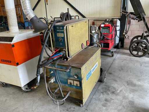 ACQUISTA la macchina per saldare Flush Arc 300 MIG