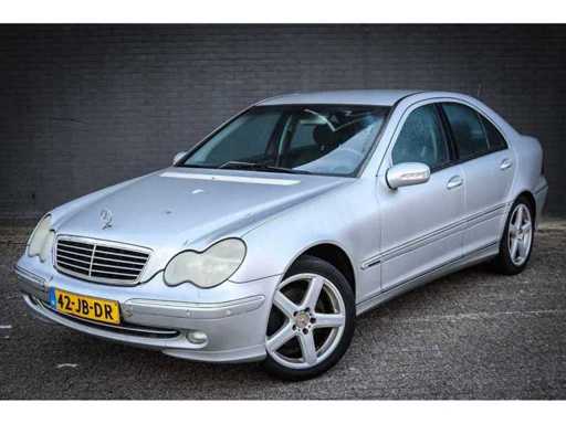 Mercedes-Benz - Classe C - 180 Elegance 42-JB-DR