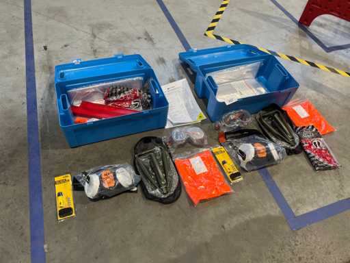 Seturi de echipament de protec?ie personal? (ADR) (2x)