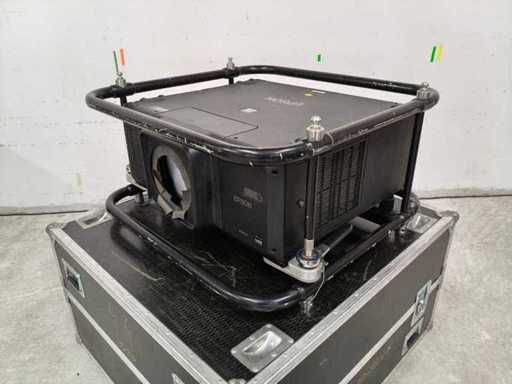 EPSON EB-L25000U VPR LASER 25000 LUMENS AVEC ELPLM12 OPTIQUES r.p. 1,74-2,35:1