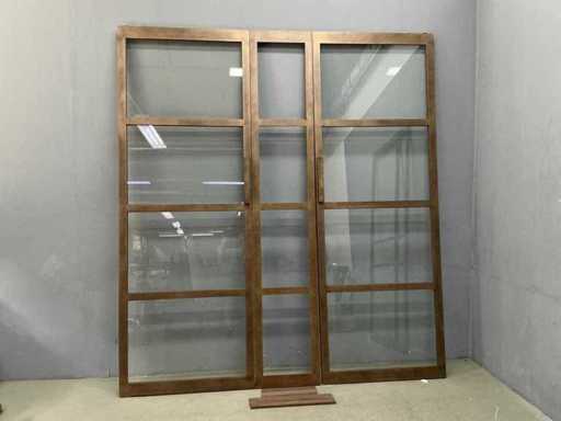 Portes et éclairage latéral 255x230,5 cm