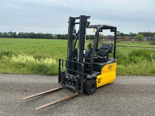 2009 OM XE 15 3AC Vorkheftruck
