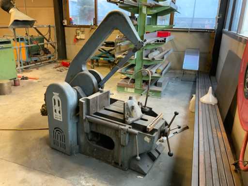 Kasto EBS 250U Bügelsägemaschine