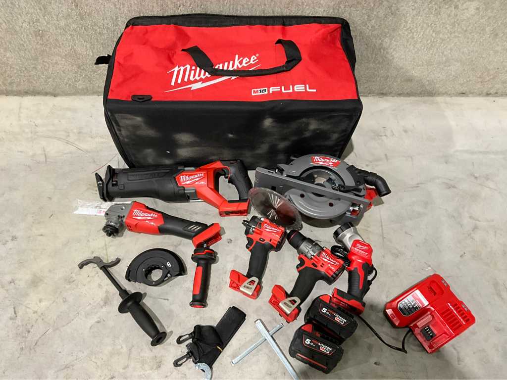 Milwaukee 6 piece battery combi set