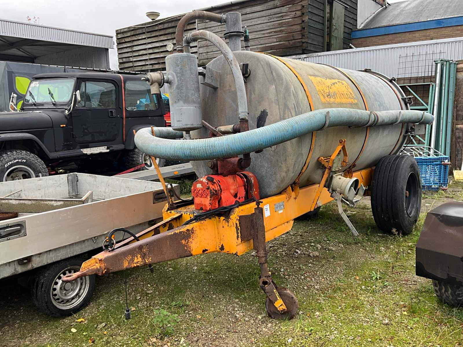1982 Veenhuis 5800 Manure tank