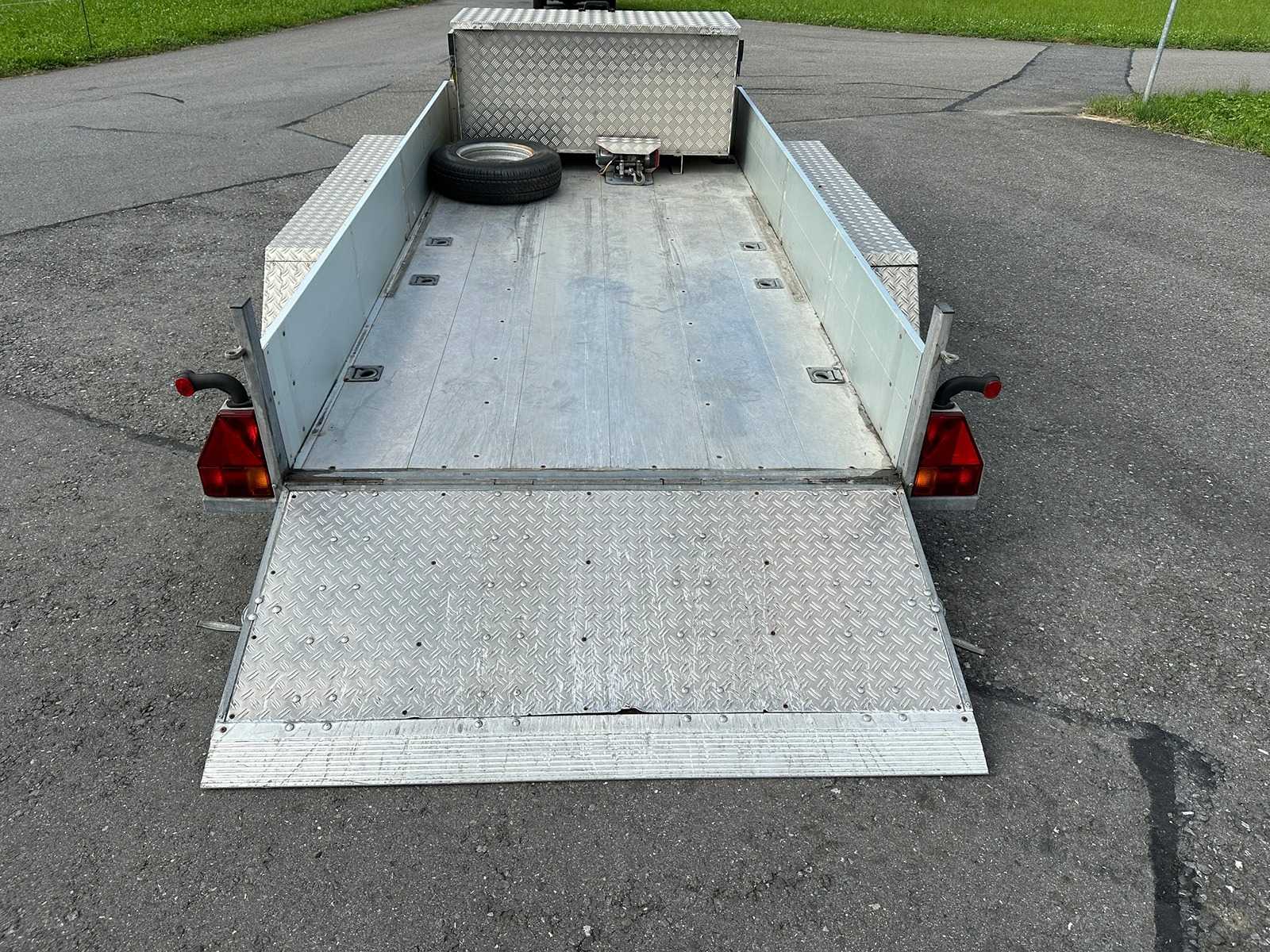 Humbaur – HT 3000 – 2008 – Senkomat