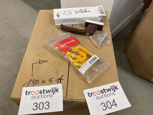 25 Fenstergriffe mit Schloss und 700 Schrankgriffe