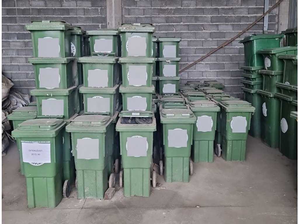 Stock de bidons pour déchets (70x)
