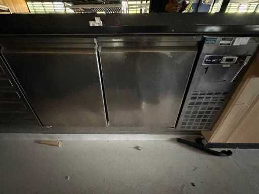 Roeder - PTP200R - Kühlwerkbank