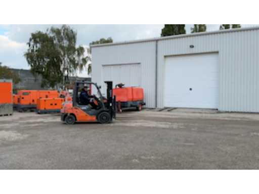 aae77690-b687-48db-81c4-60589204f07c.mp4