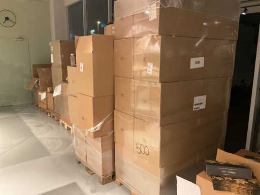 Batch of drinking bottles