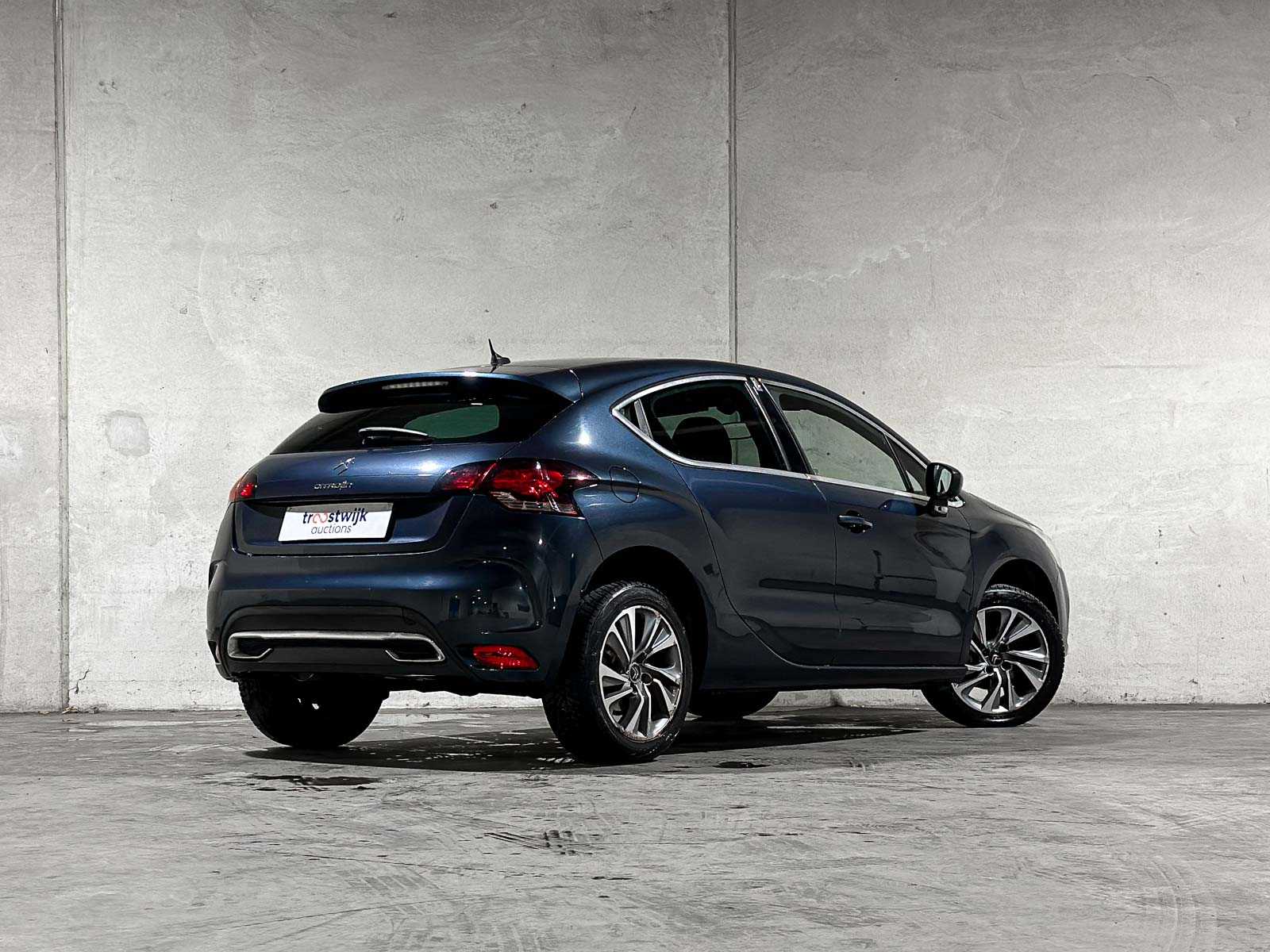 Citroen DS4 1.6 VTi So Chic 120pk 2011 (Origineel-NL), 32-RSX-3