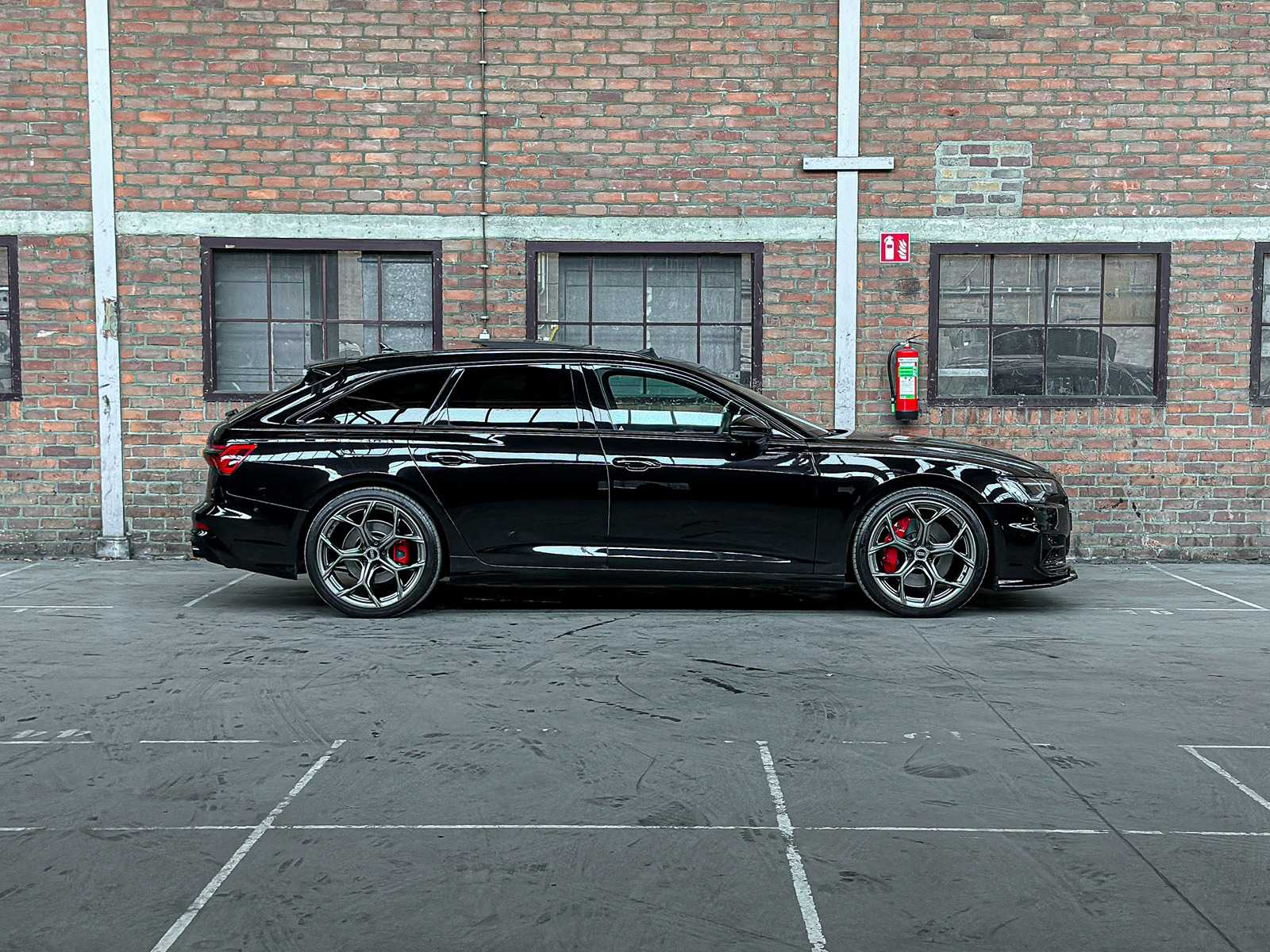 Audi A6 Avant 55 TFSI e Quattro Pro Line S Competition 367pk 2023 (Plug-In Hybrid), HLJ-85-T