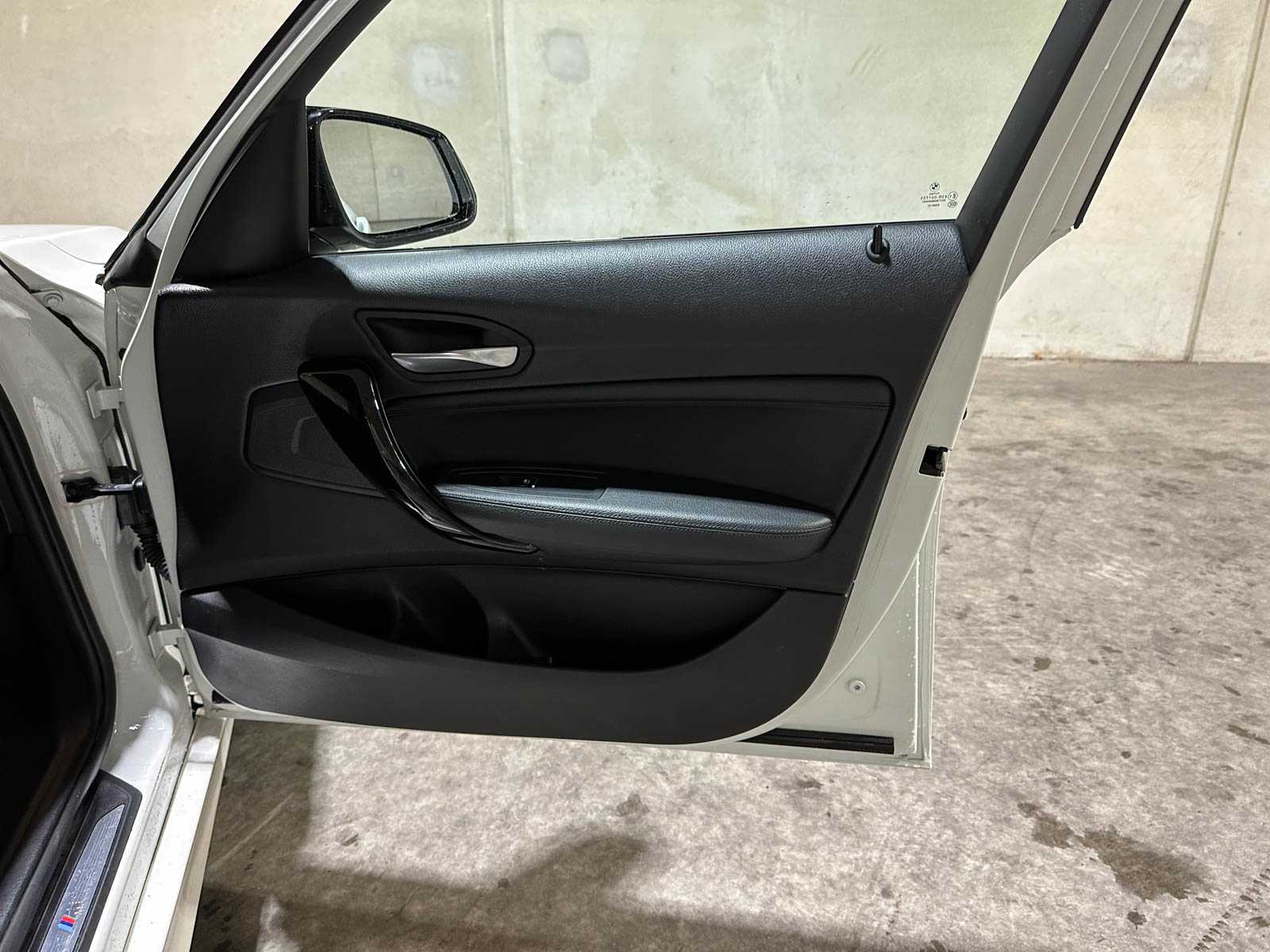 BMW 118i Edition M Sport Shadow High Executive 1-serie 134pk 2019, P-613-RT 