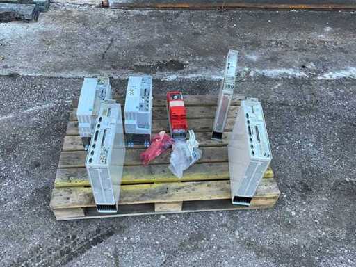 Communication modules, drive controllers and frequency converters