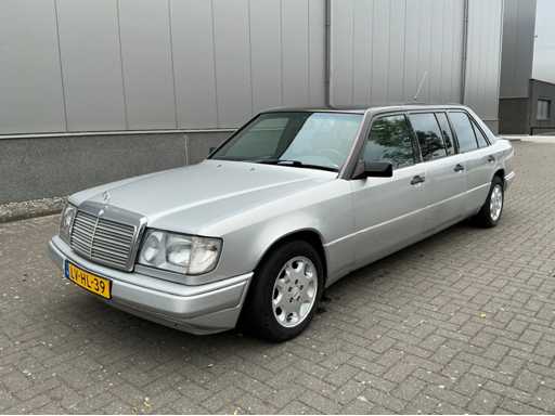 1995 Mercedes-Benz E200D Limousine