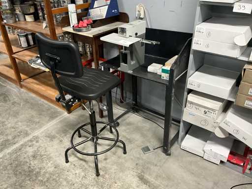 Stapling station