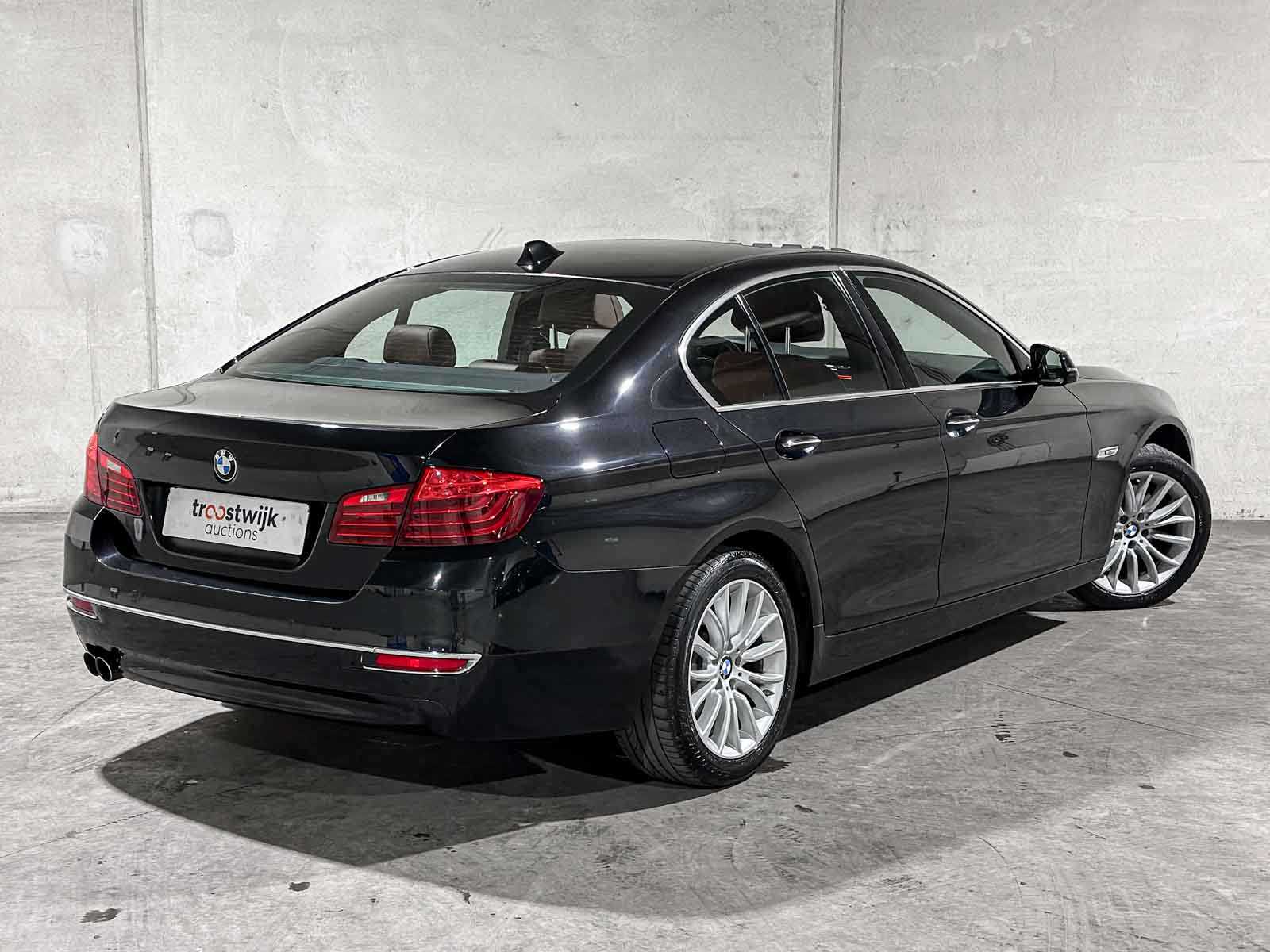 BMW 520i Luxury Edition 184pk 2016 (Origineel-NL) 5-serie F10, KK-611-L