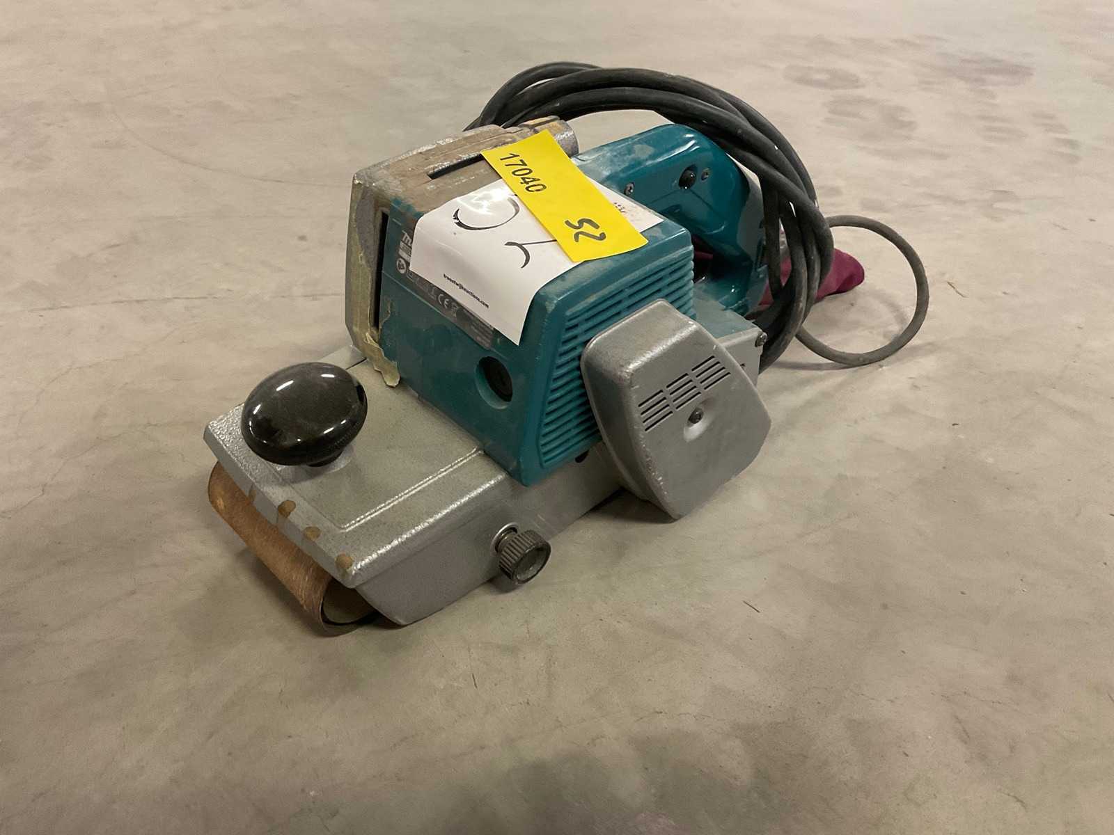 Used makita on sale belt sander