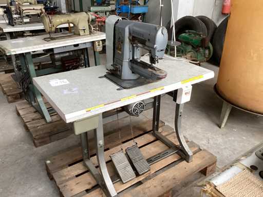 SINGER Sewing Machine