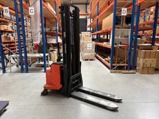 Toyota SLL 12.5 Camion Palette Électrique