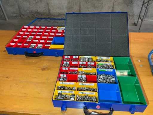 Assortment case with contents (3x)