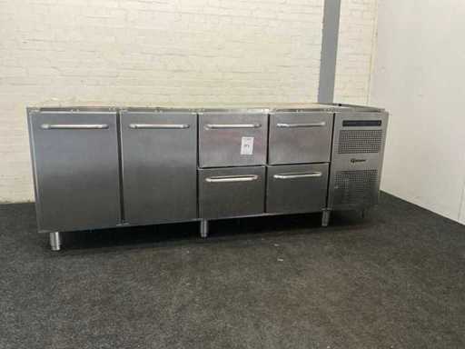 Bancă de lucru refrigerată