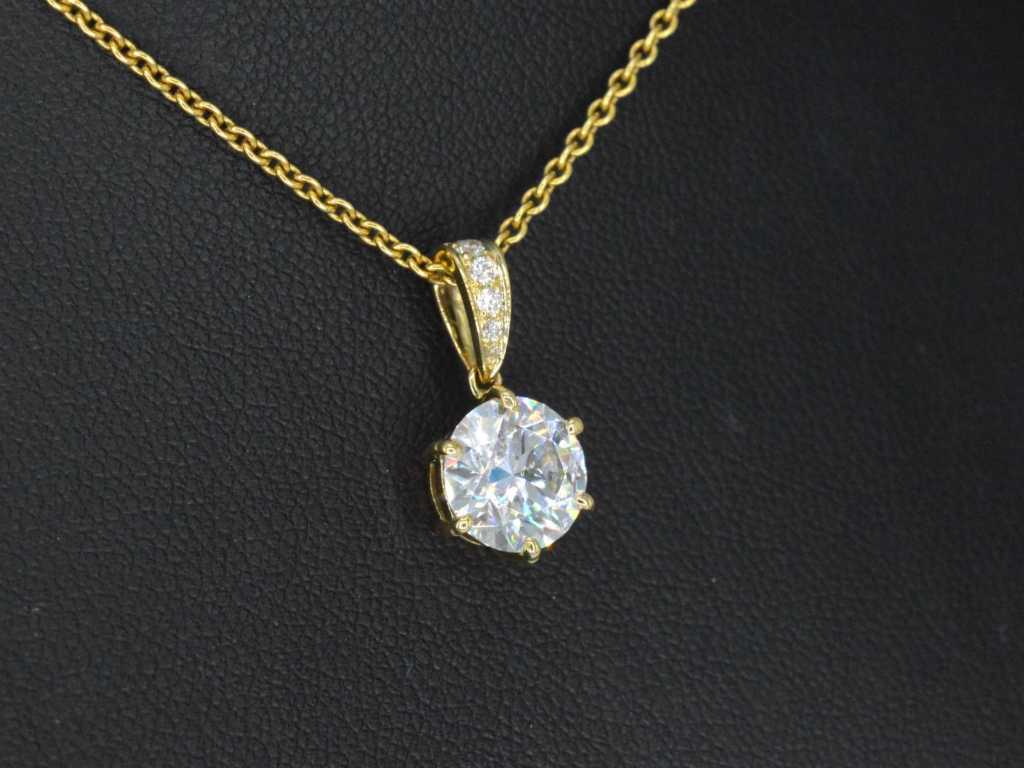 Gouden solitaire hanger met een diamant van 1.50 carate