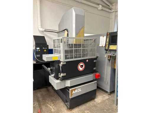Closure of a mold maker