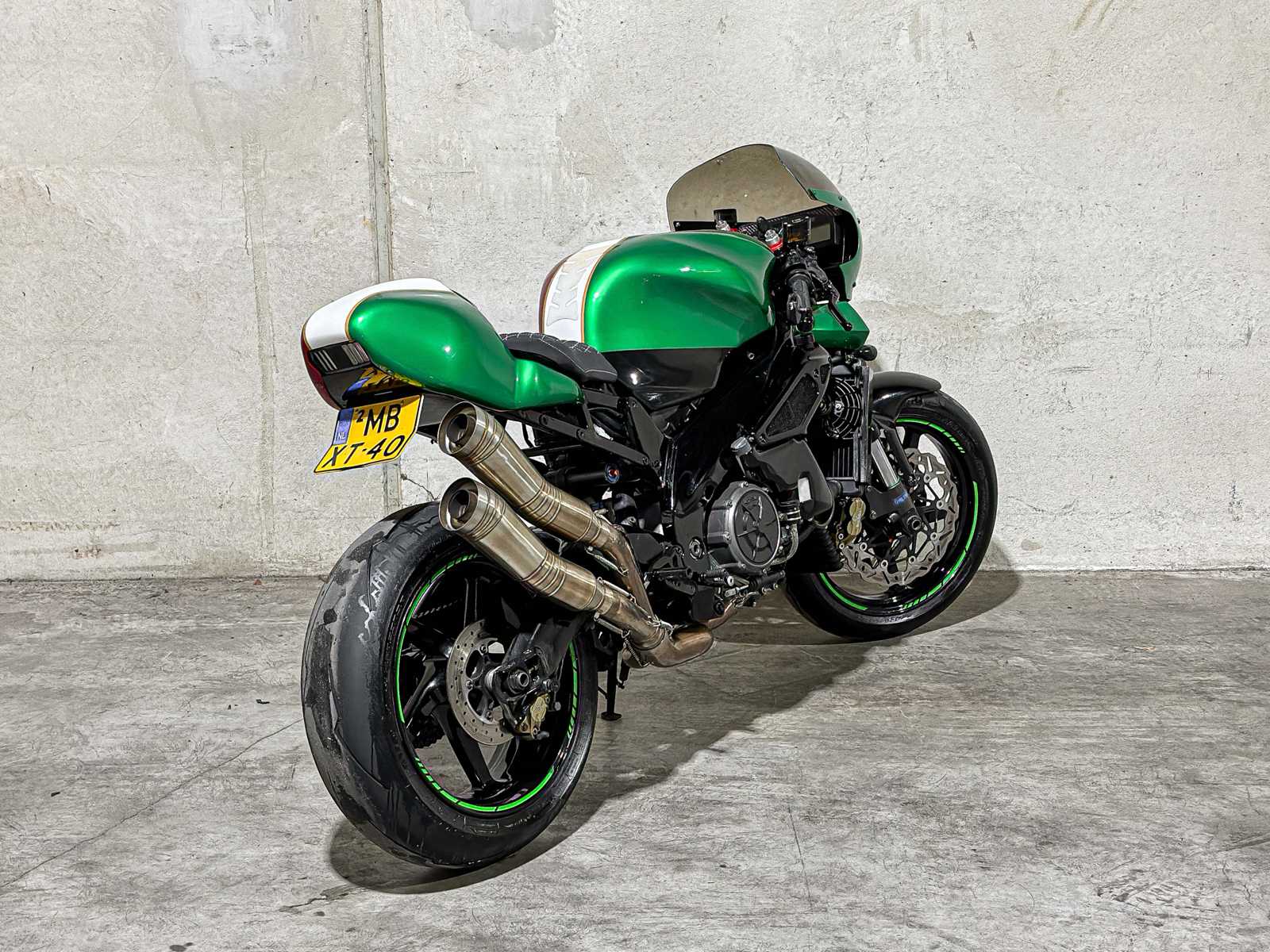 Aprilia RSV 1000 Caferacer 998cc 2000 Motorcycle Sport, MB-XT-40