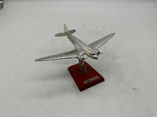 Modèle d’avion en métal