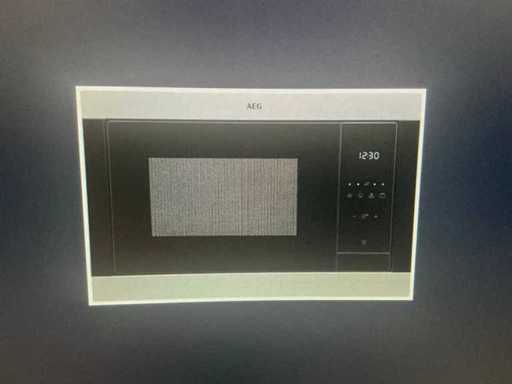 Four à micro-ondes AEG MSB2547-M