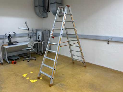 Layher Step ladder