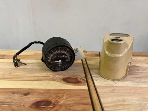Suzuki - Kilometerteller / snelheidsmeter (2x)
