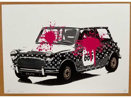 DEATH NYC : Vuitton Mini Cooper Car