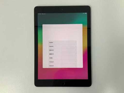 Apple - 9,7-calowy iPad Wi-Fi, 32GB, Space Gray - MR7F2NF/A