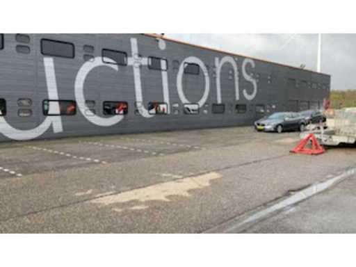 68cc8275-b9c4-41cc-8245-9d6fc5dbe45d.mp4