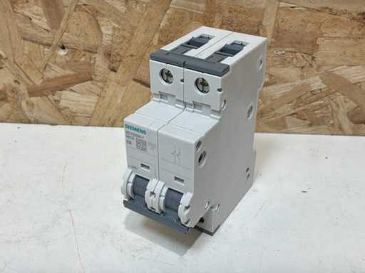 Siemens 5SY6 Circuit Breaker (6x)