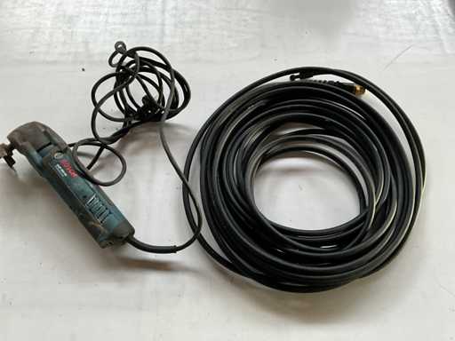 Bosch Multitool i wąż wysokociśnieniowy Kärcher