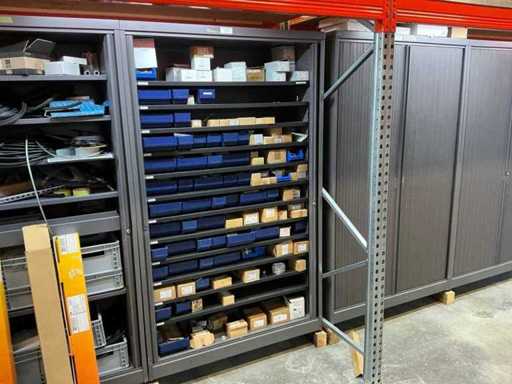 Mewaf Blind door cabinet with bolts, nuts and rivets