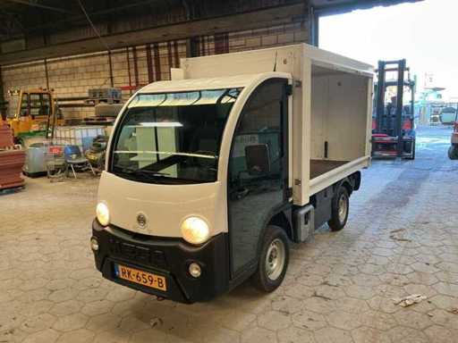 2002 Mega Commercial Vehicle