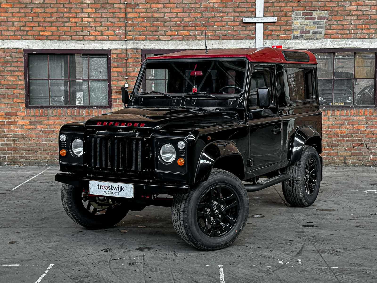 Land Rover Defender 90 V8 LS3-Motor 430pk 1996