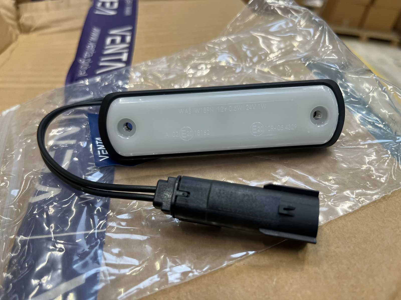 360x Bezel Lights VTA-02 – WAS W189N – 12V 0.5W / 24V 1W